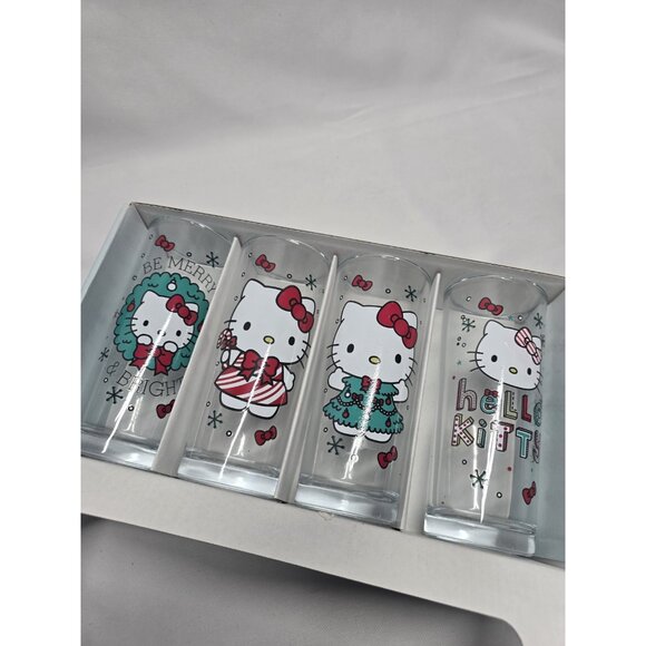 HELLO KITTY Christmas Set Of Four 10 oz(295 ml) Each Glass Cups - Picture 10 of 11